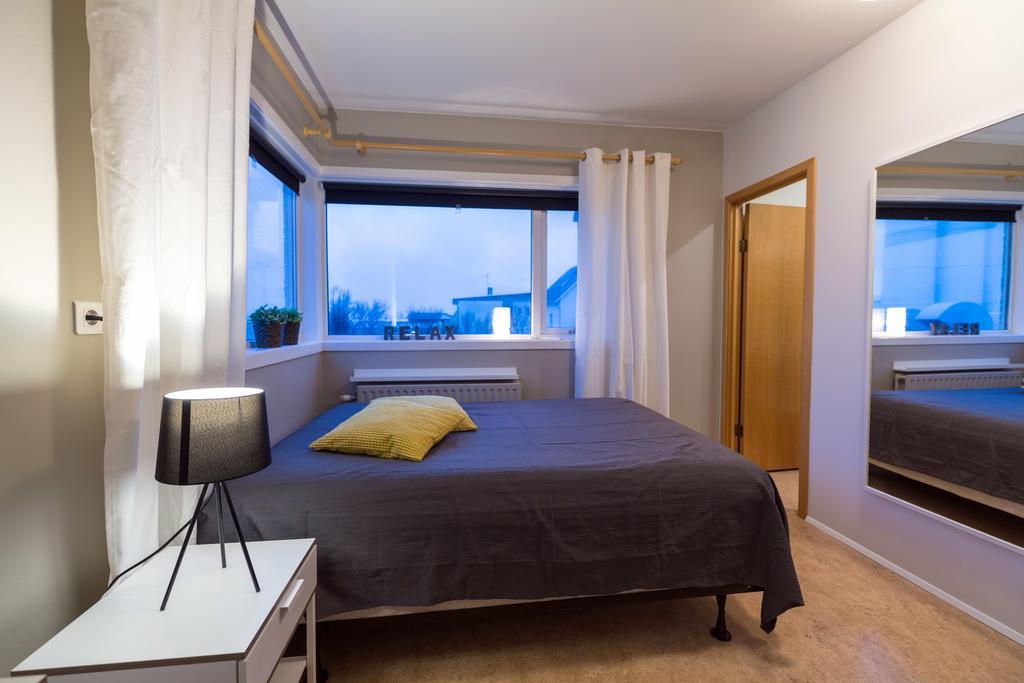 Akranes Hi Hostel - Staywest Екстер'єр фото